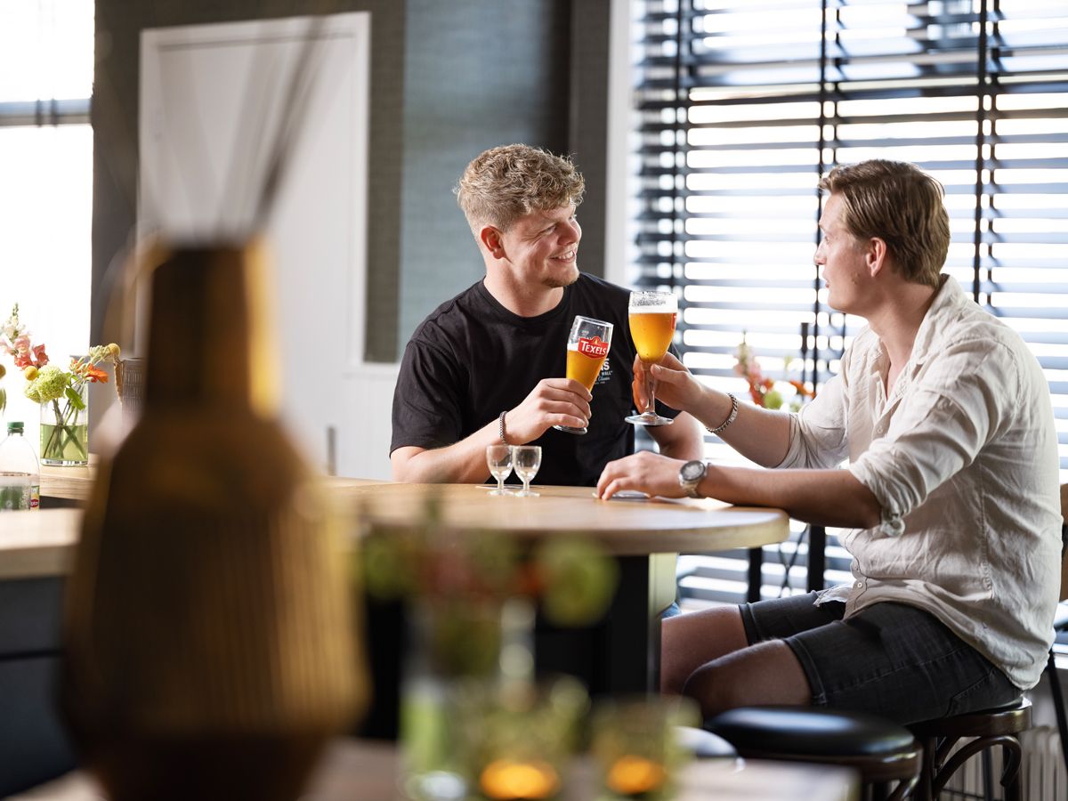 Van intiem tot groot(s)